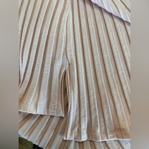 Eileen Fisher Wide Rib Stretch Crewneck top Size Medium EUC Powder Pink - Picture 5 of 7